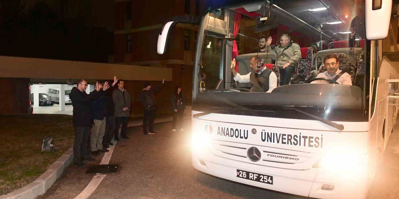 Anadolu Üniversitesi “anadolu Mutfağı” İle Depremzedelerin Yanında