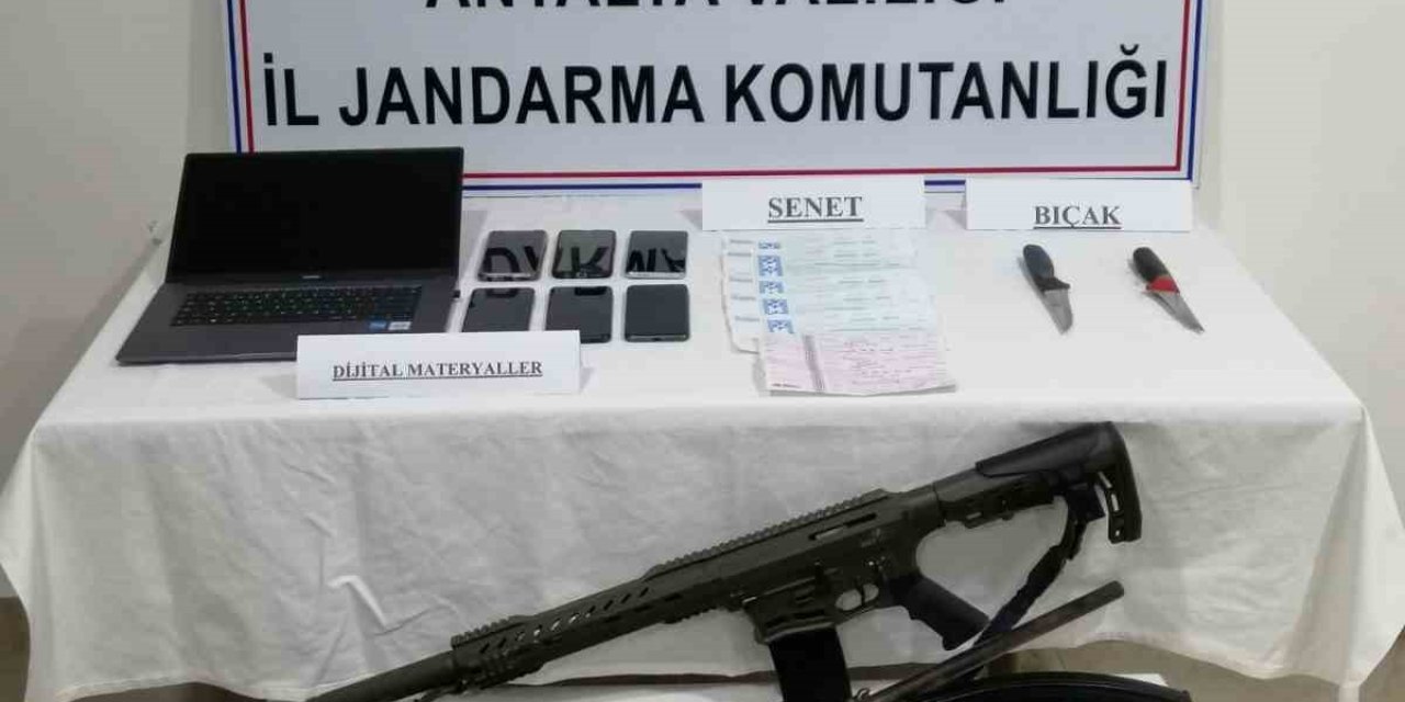 Şantaj Çetesine Jandarma Baskını