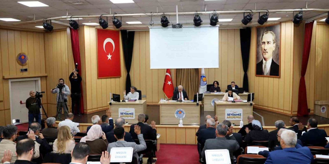 Gültak’tan Tepki: "yatırımı Ve İstihdamı Bekletiyor Ve Geciktiriyorsunuz"