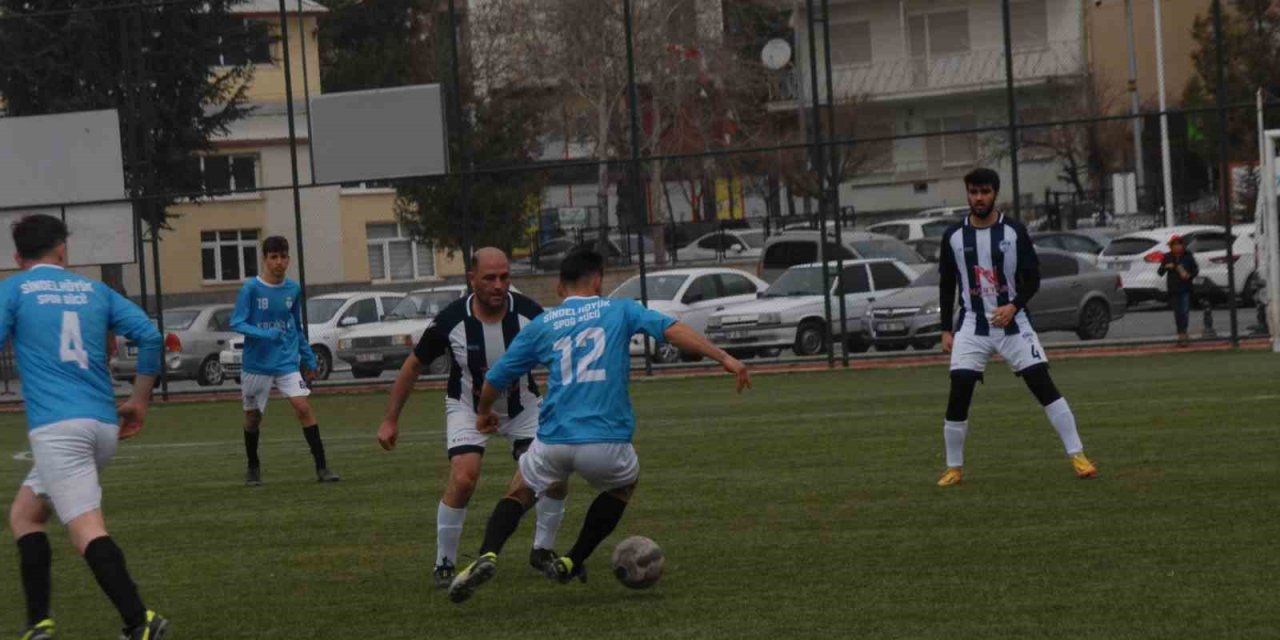 Kayseri 1. Amatör Küme: Sindelhöyükspor: 3- Yahyalı Gençlerbirliği: 1