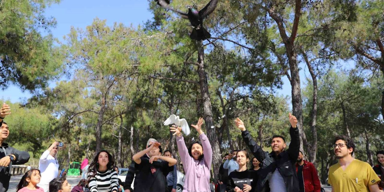 Büyükşehir’den Depremzedelere Moral Gezisi