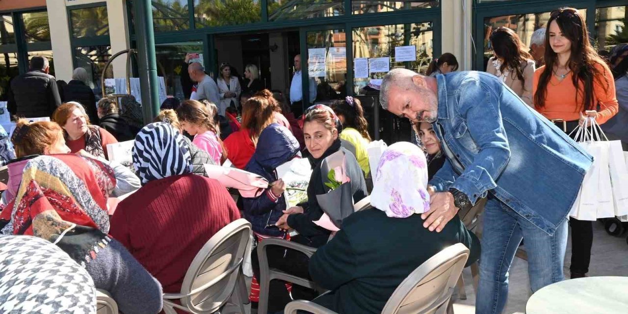 Başkan Sözen’den Depremzede Kadınlara 8 Mart Kutlaması