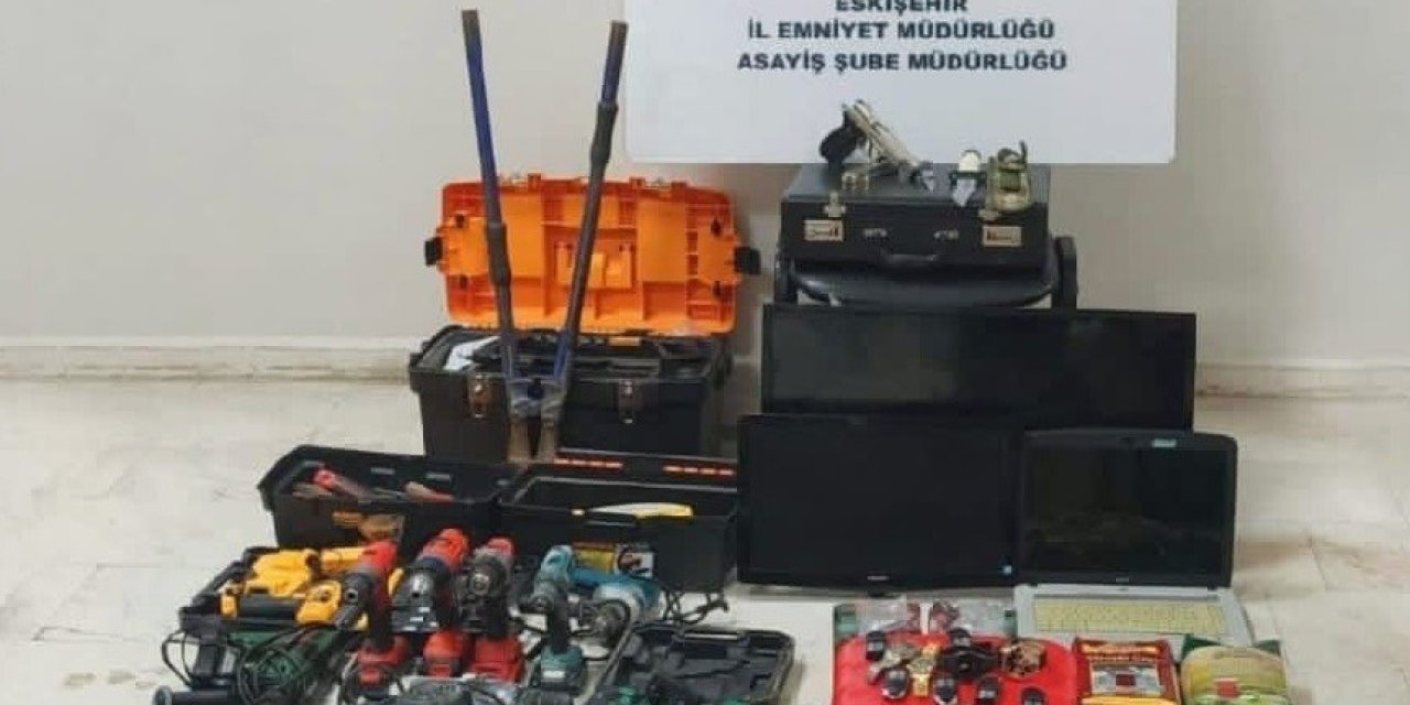 4 Ayrı Hırsızlık Olayının Şüphelisi Çalıntı Eşyalarla Birlikte Yakalandı