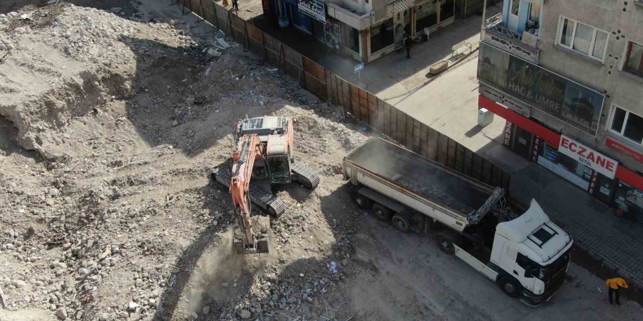 Yıkılamayan Yıkım Esnafı Vurdu