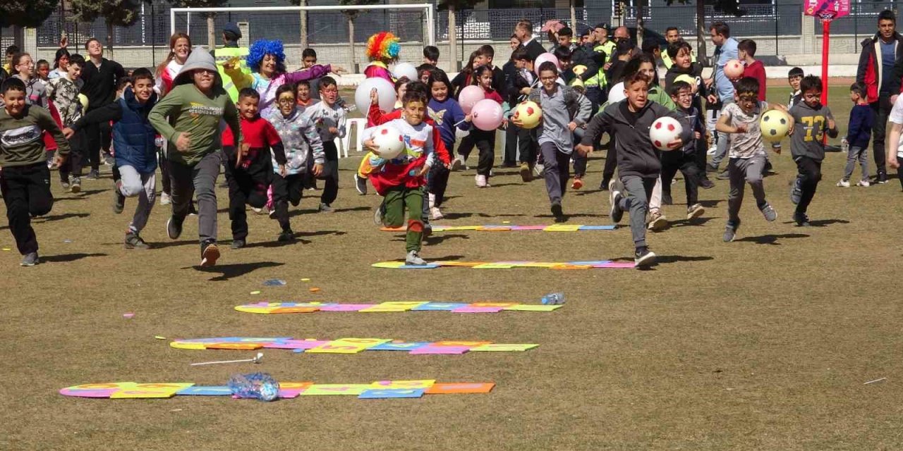 Jandarmadan Depremzede Çocuklar İçin ’birlikte İyileşeceğiz’ Etkinliği