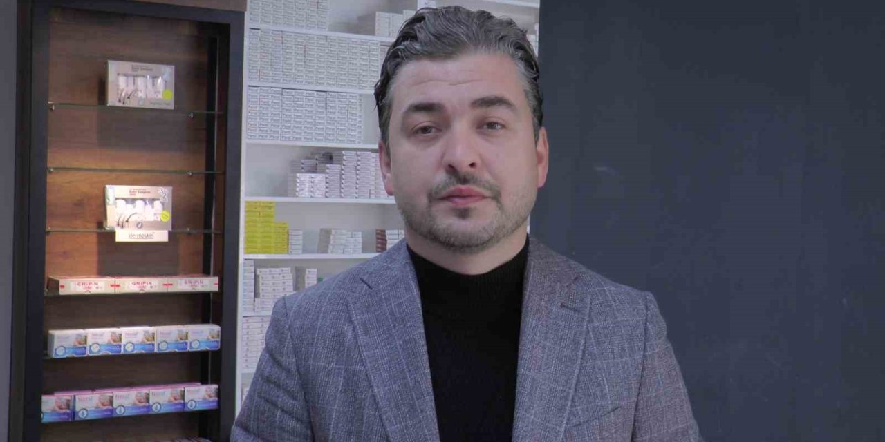 Eczacılar Depremin Yaralarını Sarıyor