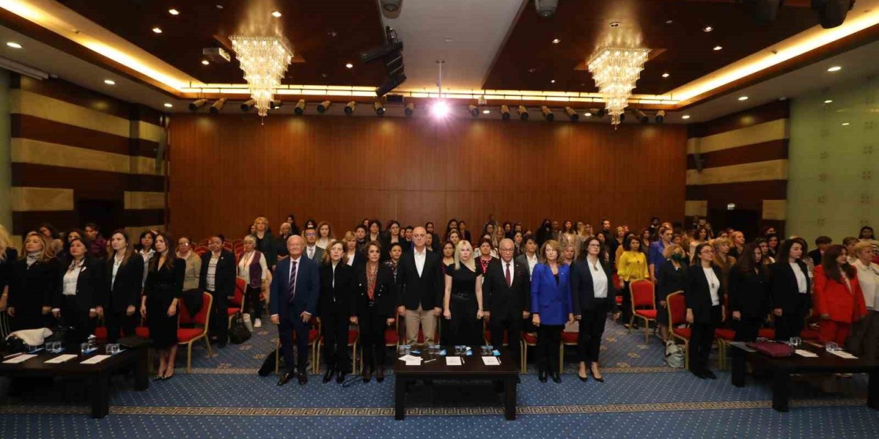 Antalya Kadın Yoksulluğu Çalıştayı Düzenlendi