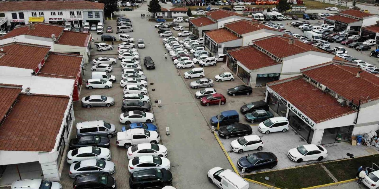 İkinci El Araç Satıcıları Bayramı Değil Seçimi Bekliyor