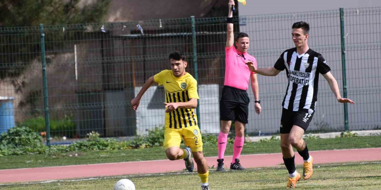 Tff 2. Lig: Tarsus İdman Yurdu: 0 -  Somaspor: 4