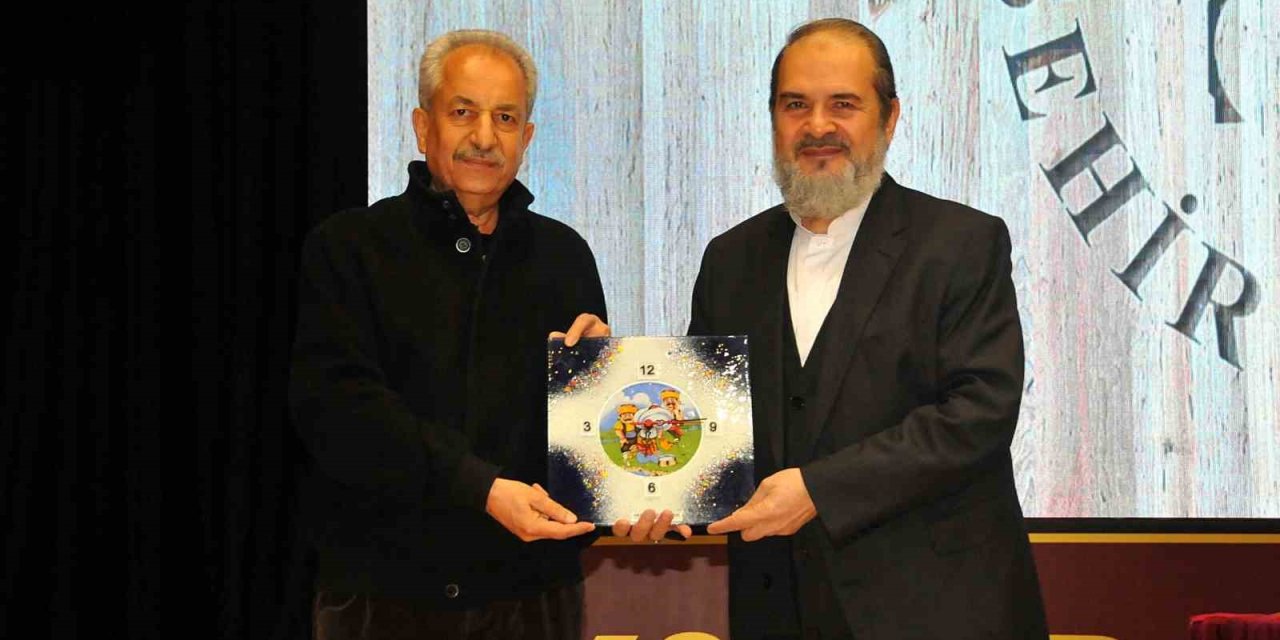 Akşehir’de "değişen Dünya Müslüman Şahsiyeti" Konulu Konferans