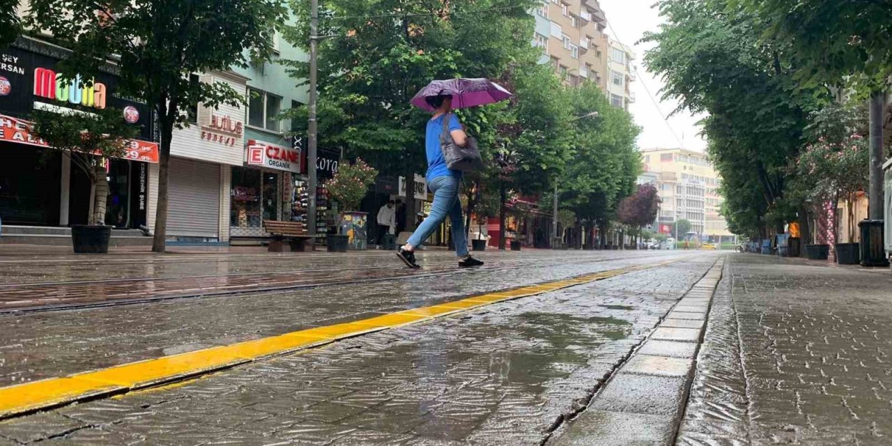 Meteorolojiden Eskişehir’e Kuvvetli Yağış Uyarısı