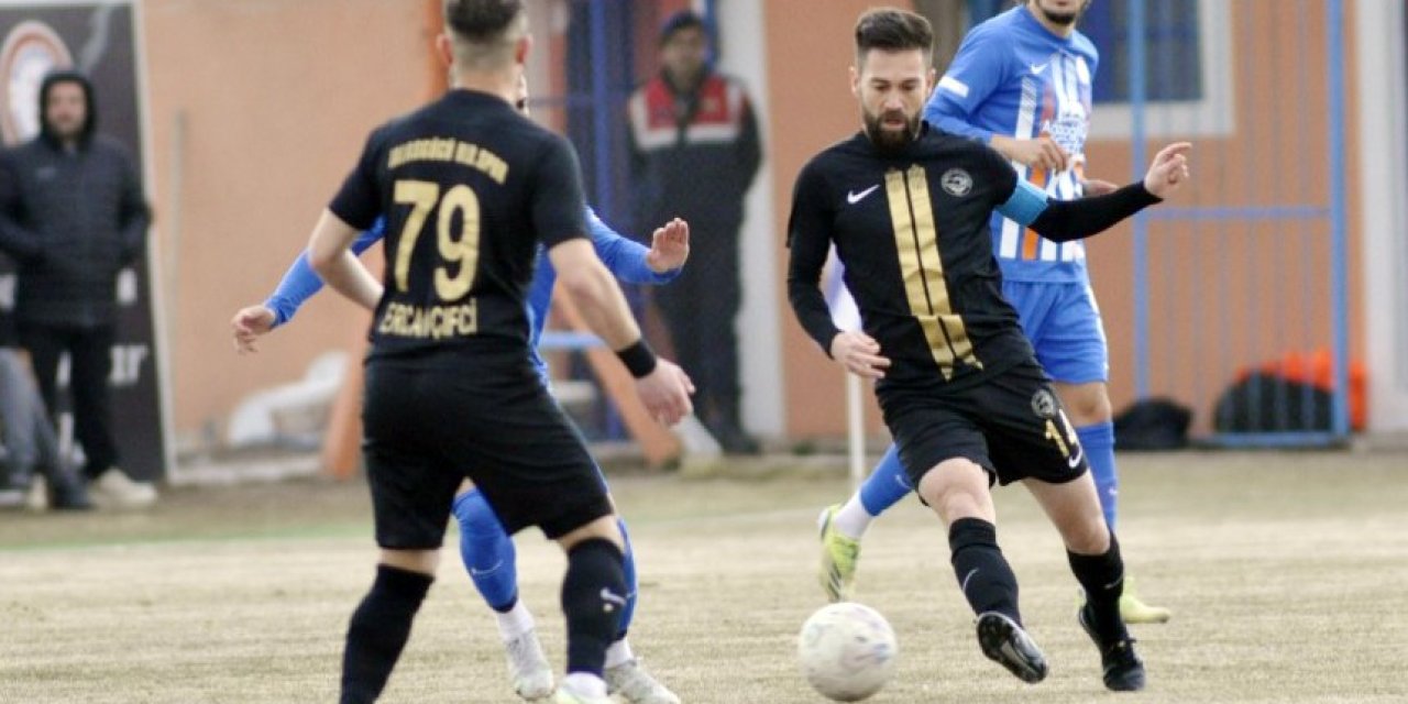 Bölgesel Amatör Lig 6. Grup: Suvermez Kapadokyaspor: 1 - Talasgücü Belediyespor: 1