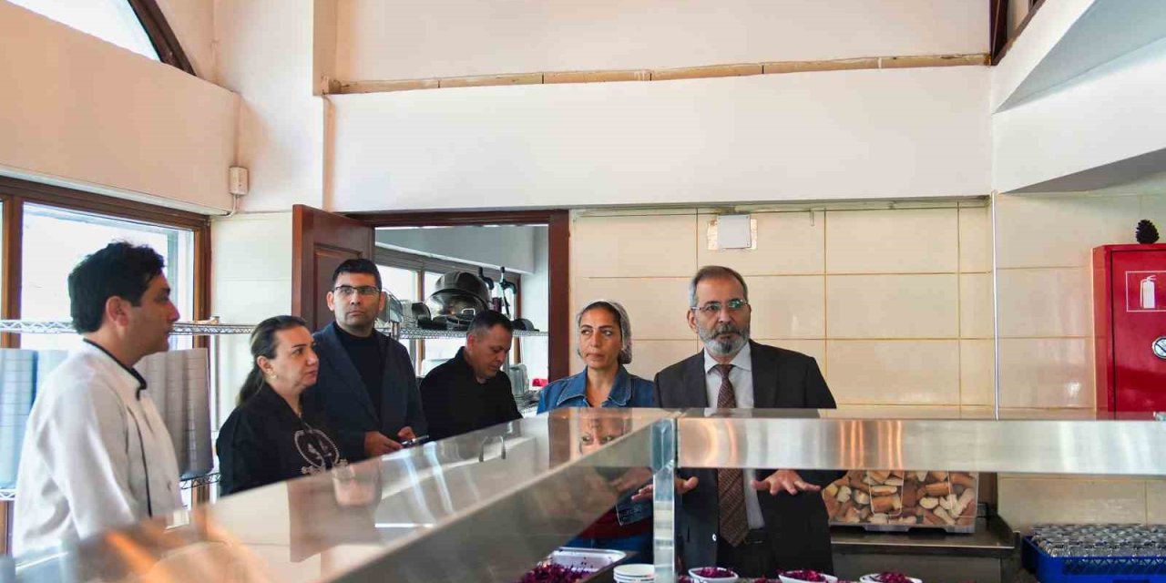 Tarsus Belediyesi ’halk Restoranı’ Yeniliyor