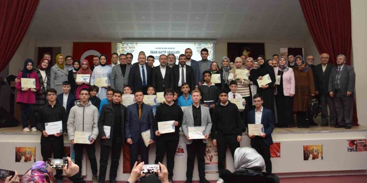 İmam Hatip Okulları “mesleki Yarışmalarında” Dereceye Giren Öğrenciler Ödüllerini Aldı