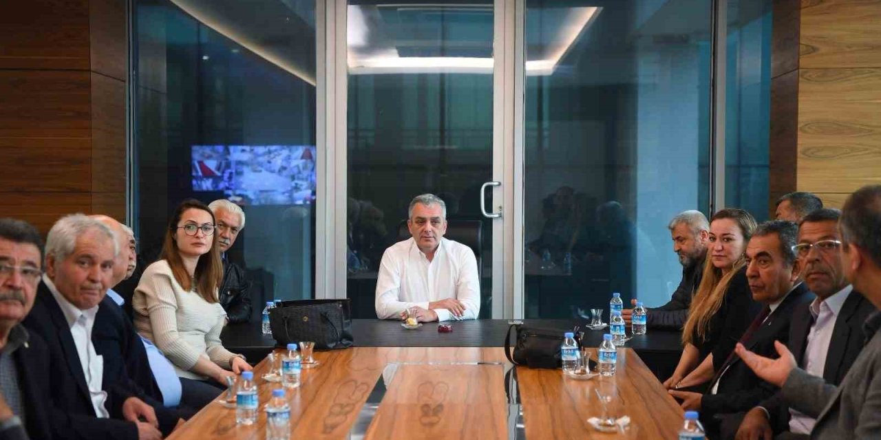 Başkan Esen Muhtarları Dinledi