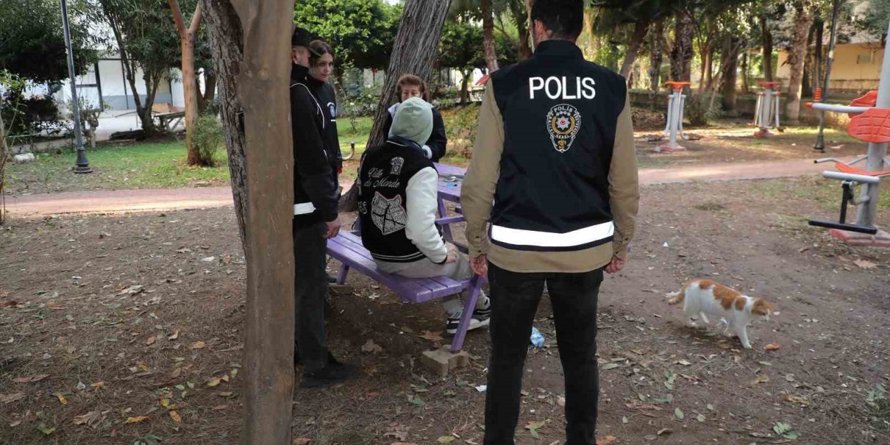 Antalya’da ’güvenli Okul Çevreleri Ve Servis Araçları Denetim Uygulaması’ Yapıldı