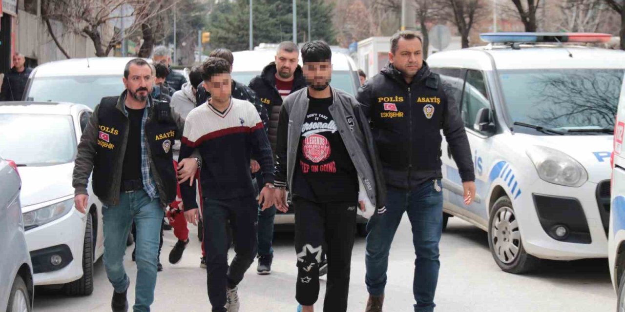 İranlı Şahsın Öldürülmesiyle İlgili 4 Afganistanlı Tutuklandı