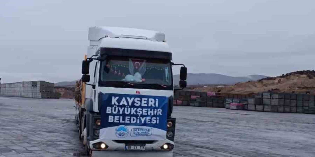 Kayseri Büyükşehir’den Malatya Darende Belediyesi’ne 3 Bin Metrekare Kilitli Parke Desteği