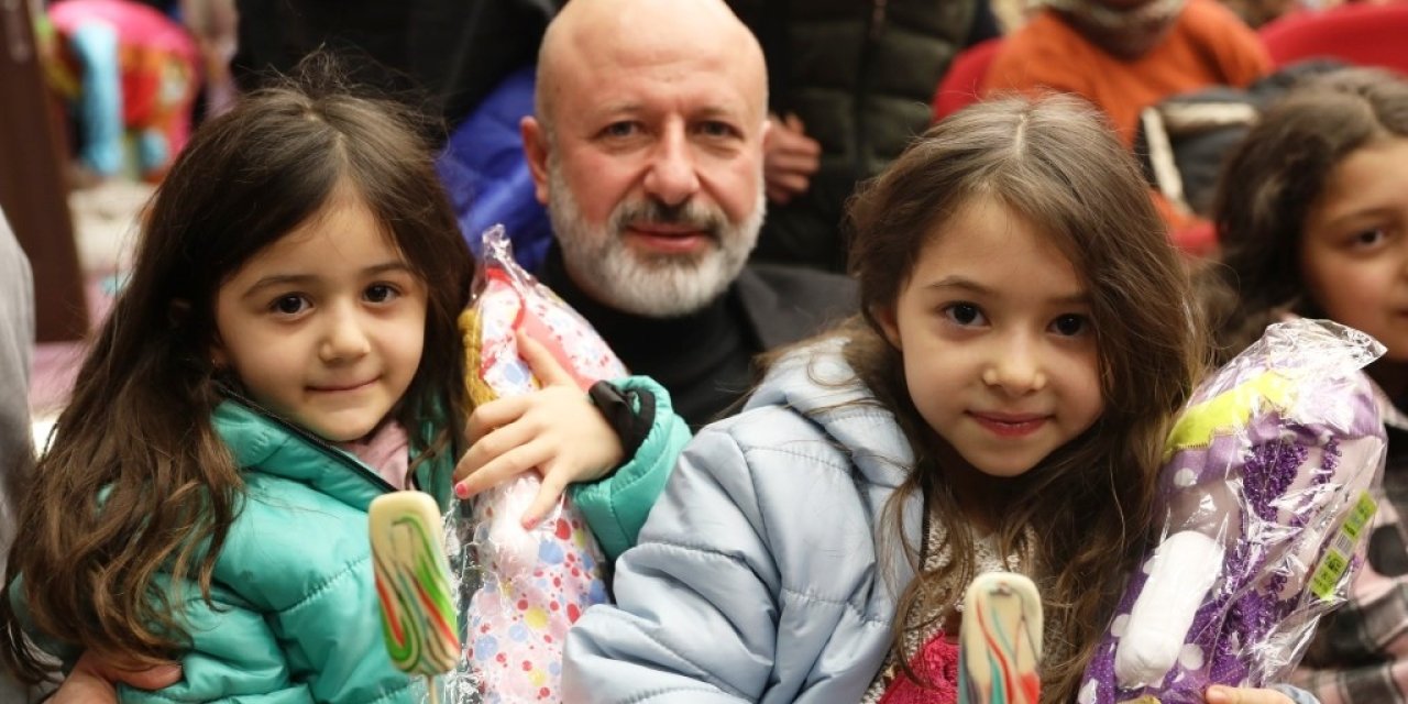 Başkan Çolakbayrakdar: “depremzede Çocuklar, Başımızın Tacıdır”