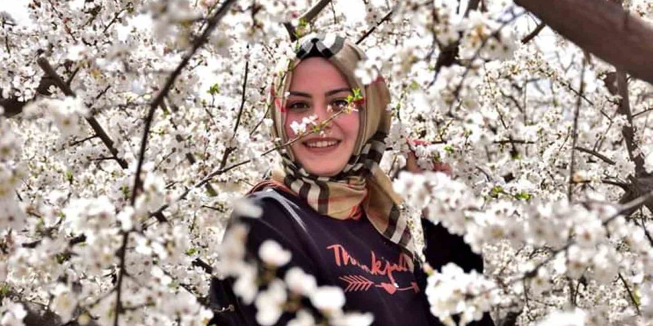 Sofralık Kayısının Üretim Merkezi Mersin’de Ağaçlar Gelinliğini Giydi