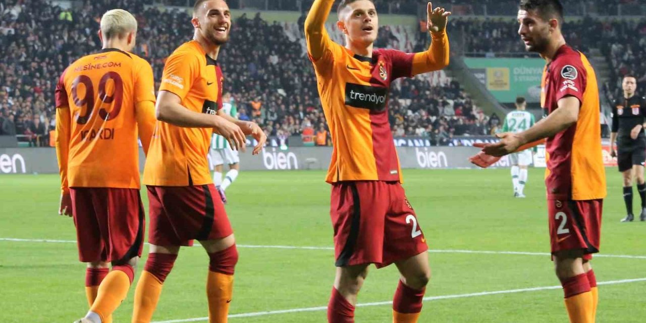 Spor Toto Süper Lig: Konyaspor: 0 - Galatasaray: 1 (ilk Yarı)