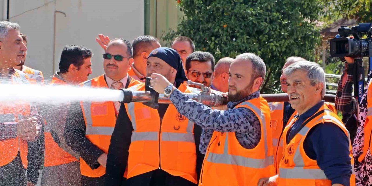 İmamlar ‘ya Allah Bismillah’ Deyip Orman Yangını Gönüllüsü Oldu