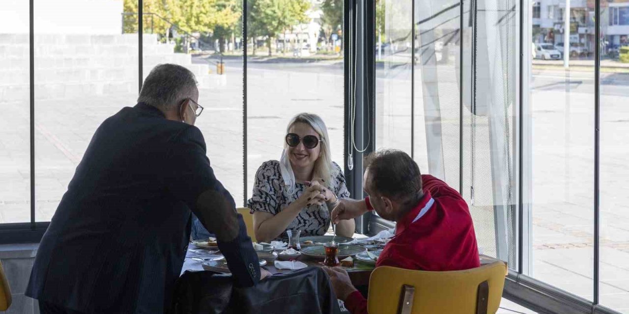 Doktor Başkana "glütensiz Kafe" Teşekkürü