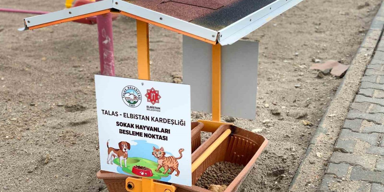 Talas, Elbistan’da Minik Dostları Da Unutmadı