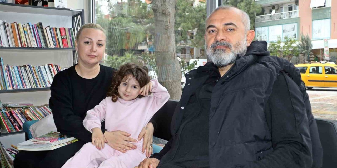 Enkazdan Mutfak Kapısı Sayesinde Çıktılar