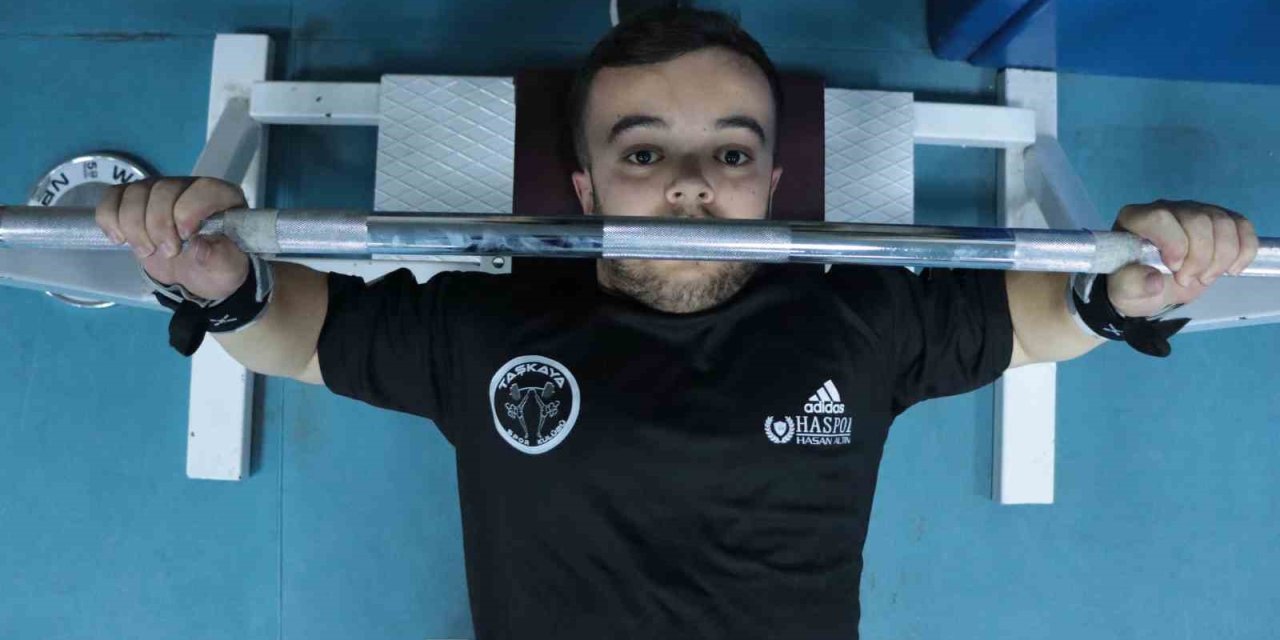 Lokantada Yemek Yerken Keşfedildi, Türkiye Şampiyonu Oldu