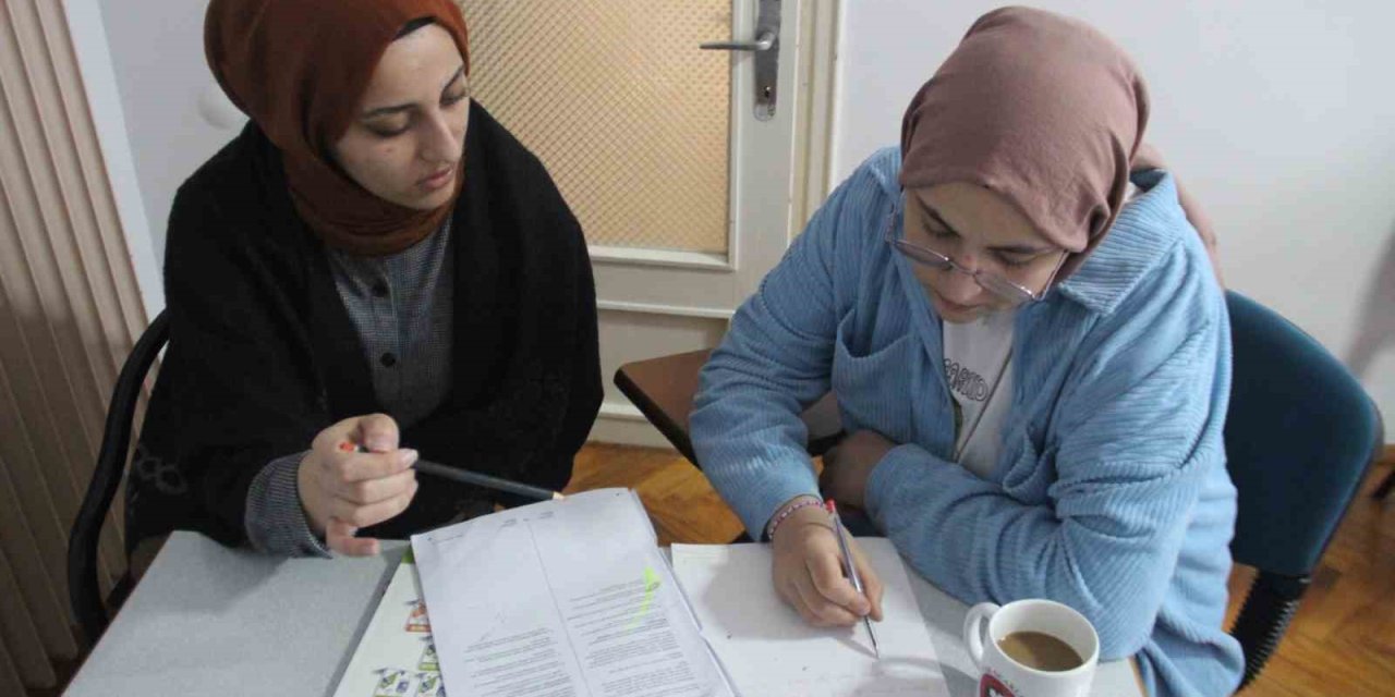 Deprem Evlerini Yıktı, Hedeflerini Yıkamadı