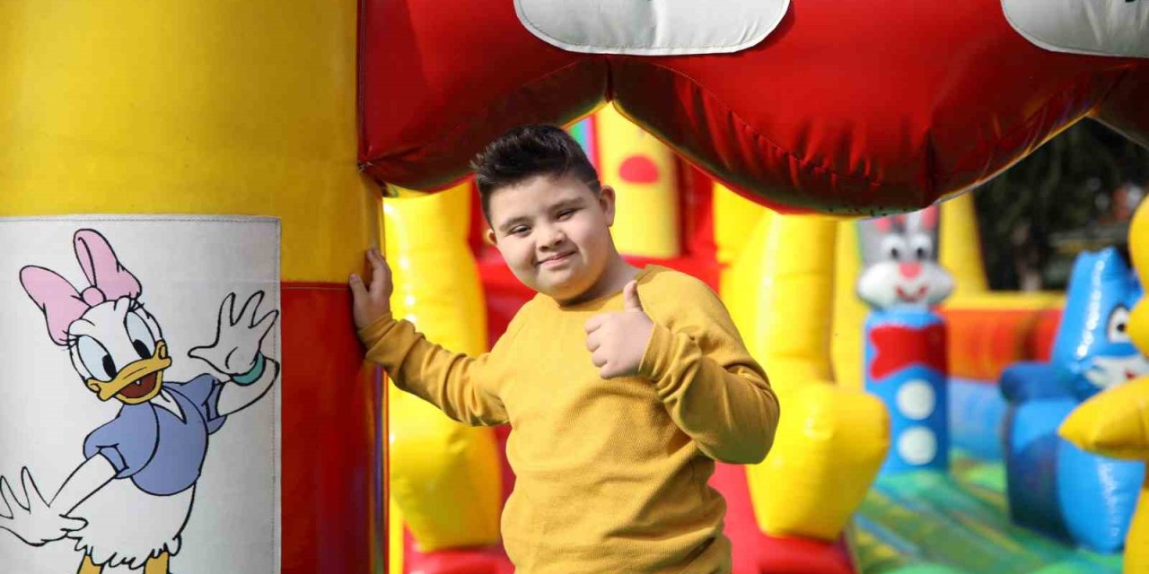 Alanya Belediyesi Down Sendromluları Balon Parkta Buluşturdu