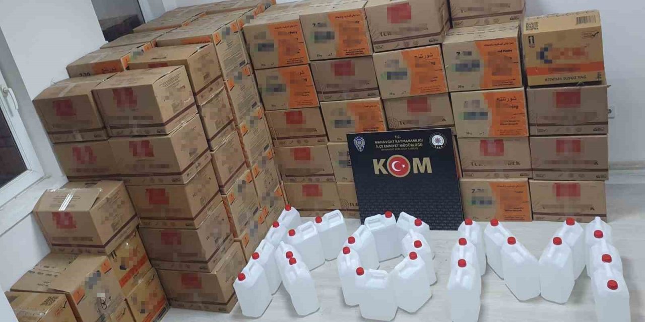 Kamyonette 2 Bin Litre Sahte Alkol Ele Geçirildi