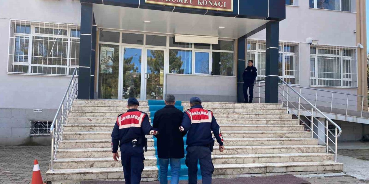 Uyuşturucu Taciri Jandarma Kaçamadı