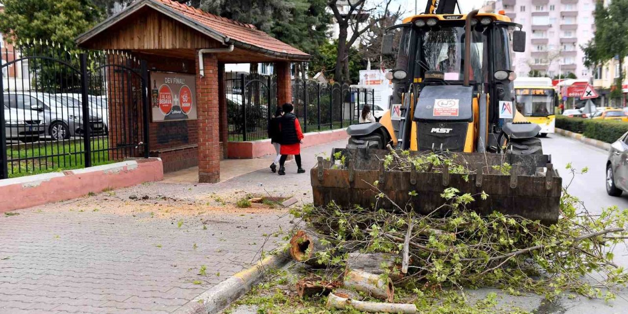 Mersin Büyükşehir Belediyesi ’fırtına’ Uyarısına Karşı Teyakkuzda