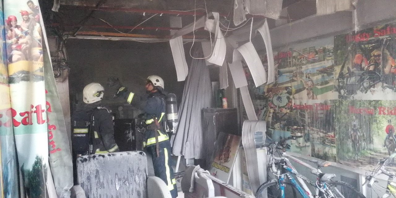 Tur Firmasında Çıkan Yangın Korkuttu