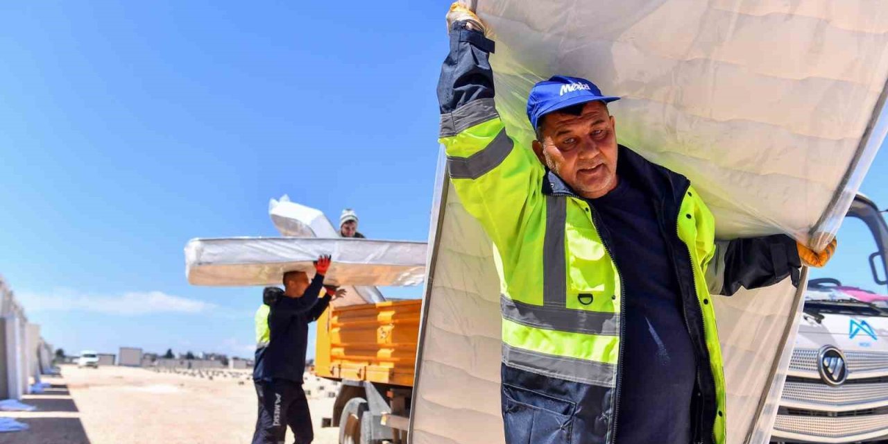 Konteyner Kent Gönüllü Elleriyle Güzelleşiyor