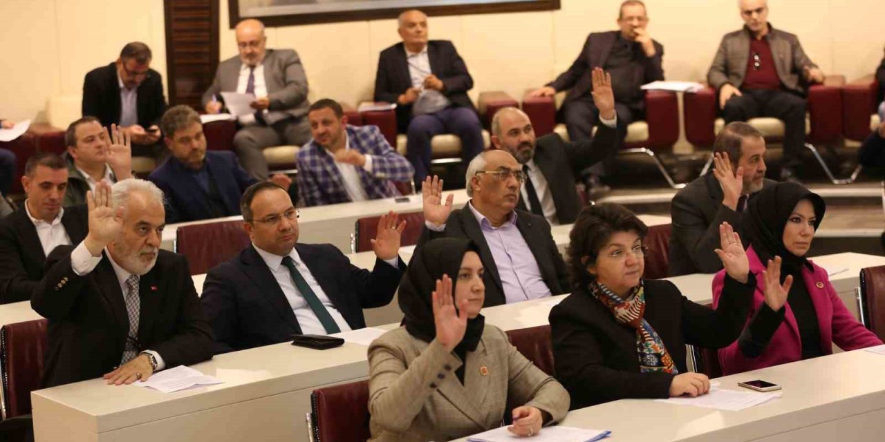 Başkan Çolakbayrakdar: “hemşehrilerimizin Her Alanda Mutlu Olabileceği Bir Şehir İnşa Ediyoruz”