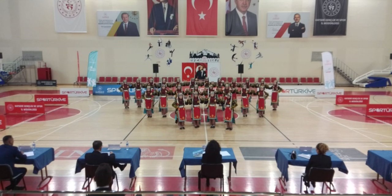 Demir Karamancı, Halk Oyunlarında Bölge Şampiyonası Vizesi Aldı