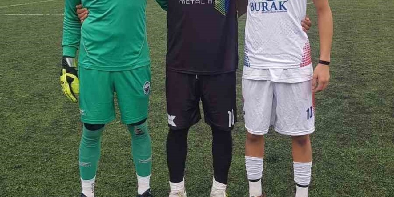 Baba - Oğul Yeşil Sahada Rakip Oldu