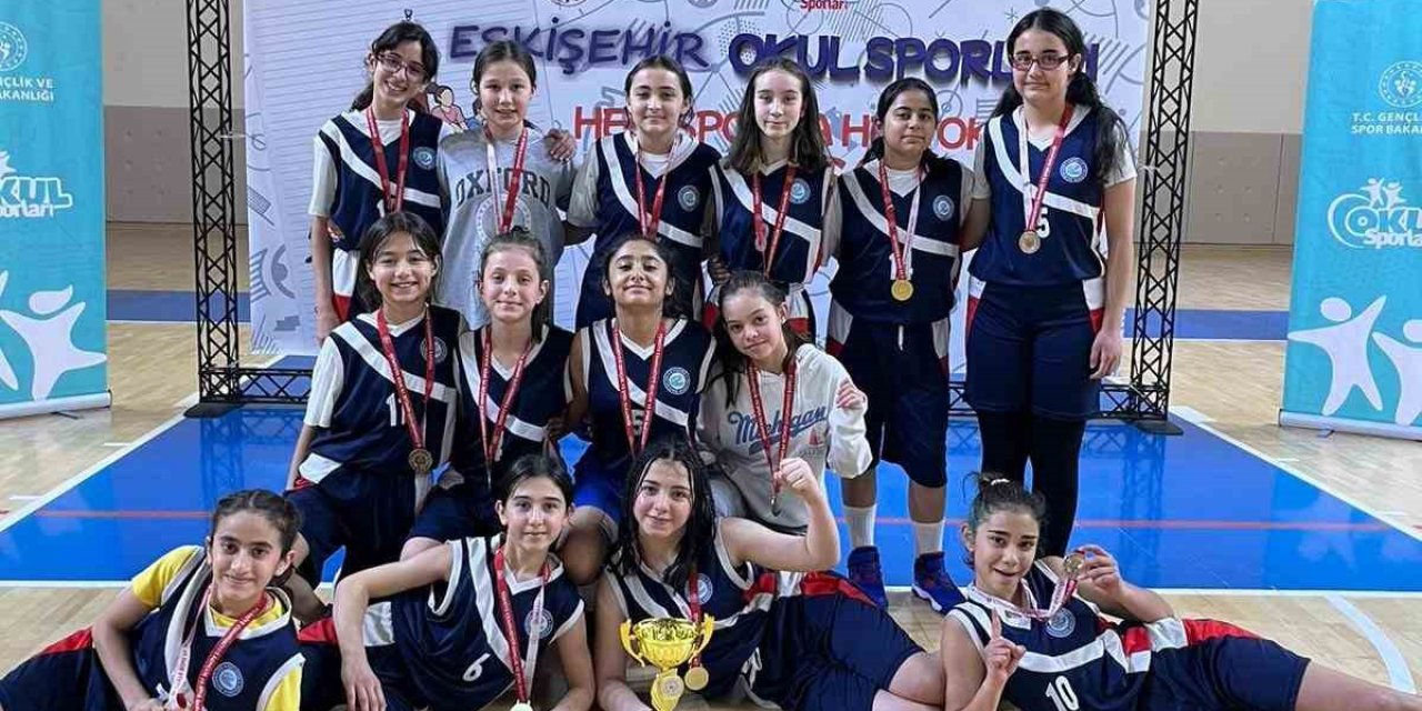 Özel Okullar Arasından Mahalle Okulu İl Birincisi Oldu