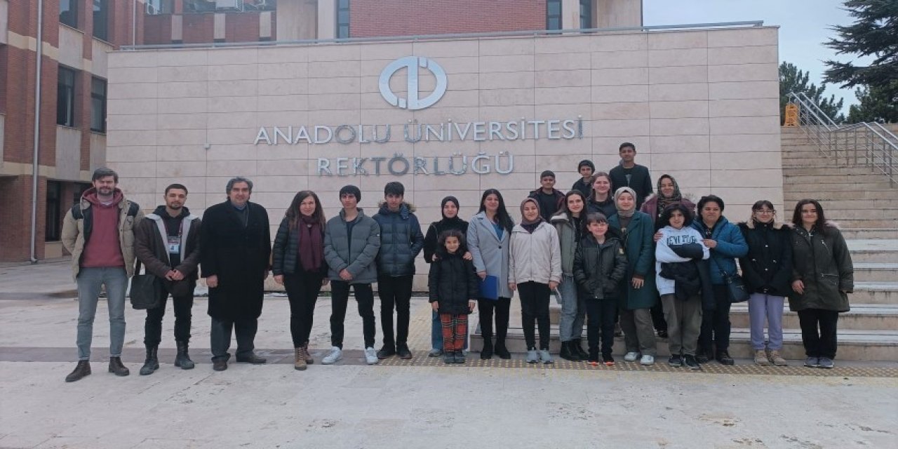 Afetzede Çocuklara Yönelik Etkinlikler Kampüs Turu İle Başladı