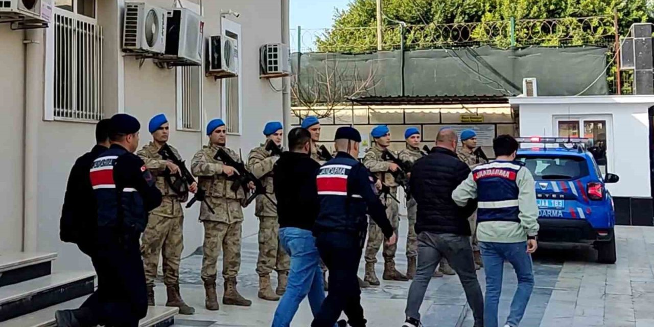 Jandarmadan Kökünü Kurutma Operasyonu: 60 Gözaltı