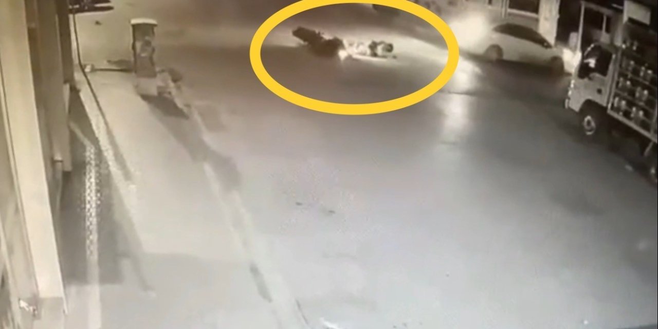 Mersin’de 2 Kişinin Yaralandığı Kaza Güvenlik Kamerasında