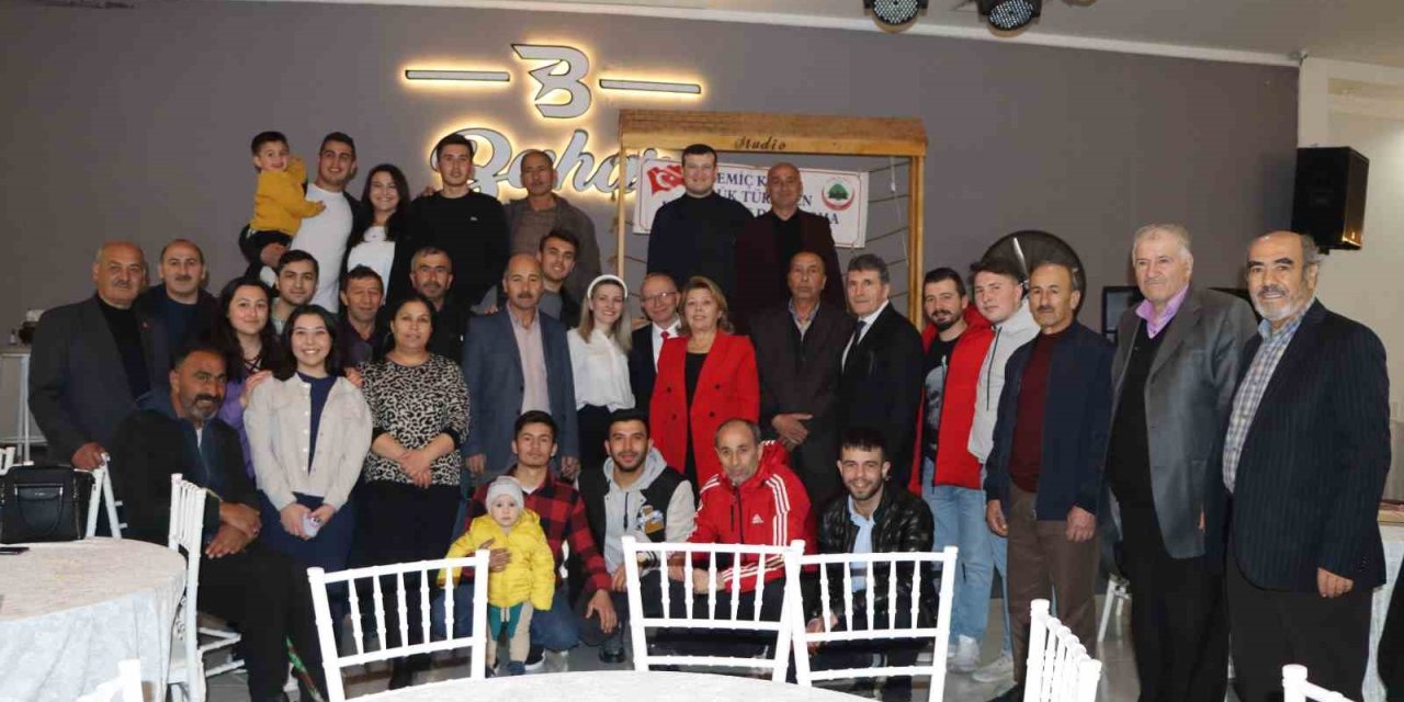 Gemiçli Yörükler İftarda Bir Araya Geldi