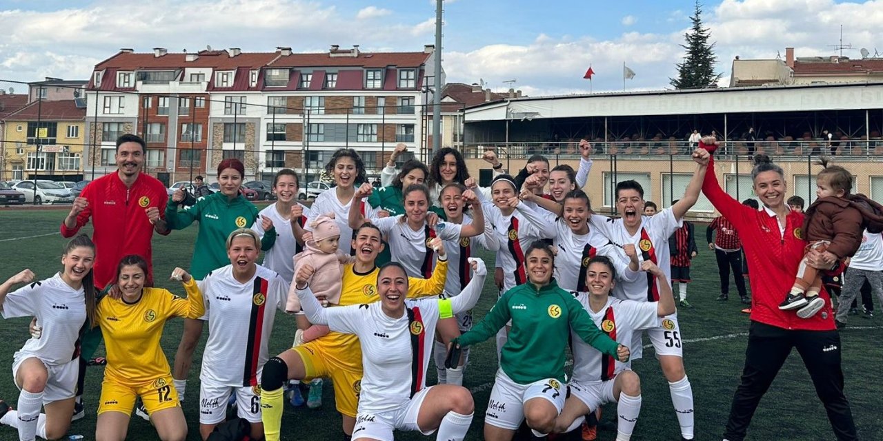 Eskişehirspor Kadın Futbol Takımı’ndan Farklı Galibiyet