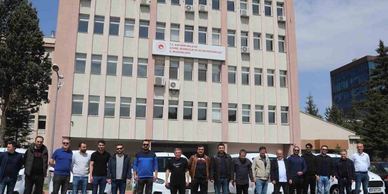 Kayseri Büyükşehir’den Adana’ya Teknik Destek