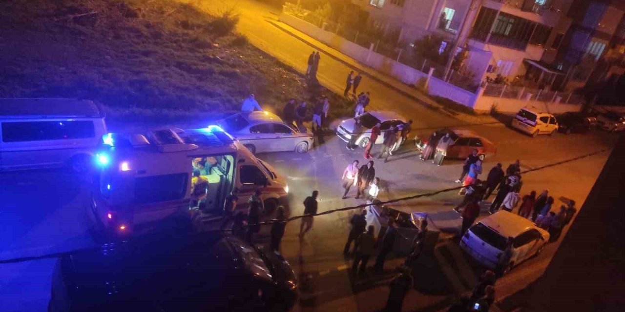 Çocukların Kullandığı Elektrikli Motosiklet Otomobille Çarpıştı: 2 Çocuk Yaralandı