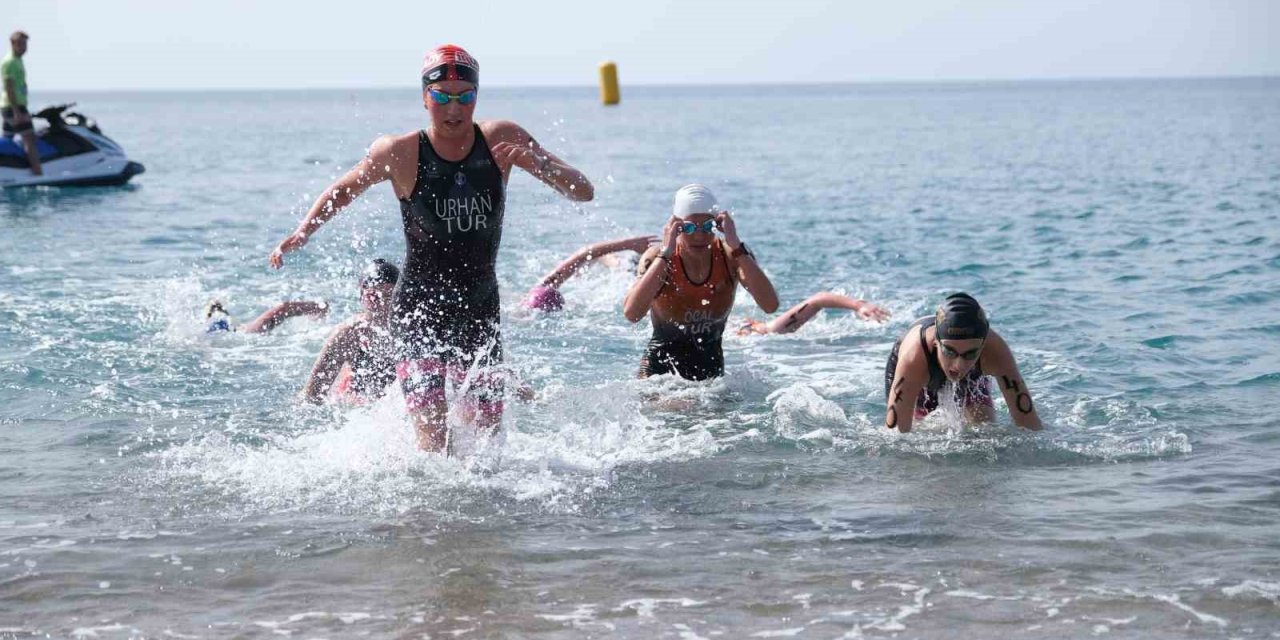 Alanya Justınıano Triatlonu Ve Milli Takım Seçmesi Yapıldı