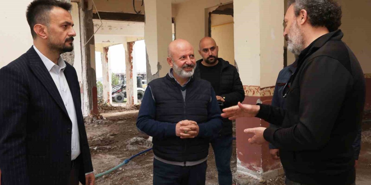 Başkan Çolakbayrakdar; “merkez, Yeni Haliyle Gençlerin Yeni Uğrak Mekânı Olacak”